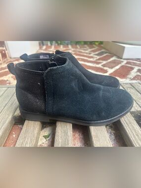 Toms Kids Black Suede Booties W/ Glitter Detail, Side Zipper Girls Size 3